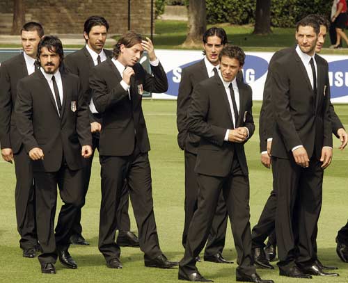 组图:意大利08欧洲杯全家福 世界冠军志在加冕