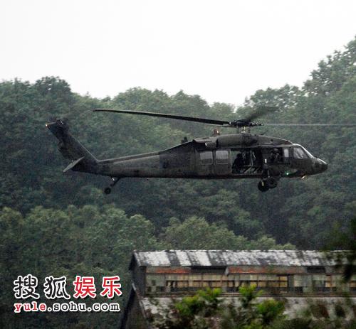 黑鹰直升机参与《变形金刚2》的拍摄