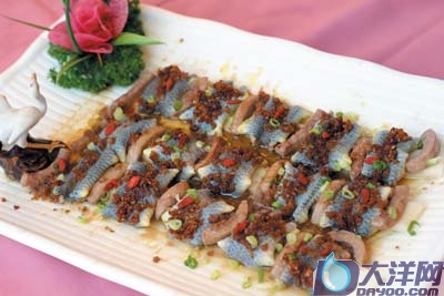 中式餐坊 美食探地   选料新鲜,精心的刺身系列是这里的一大特色出品