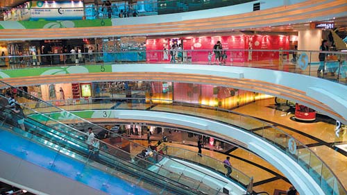 香港潮流心脏地带的大型商场 新世纪广场