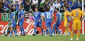 图文:[欧洲杯]意大利1-1罗马尼亚 布冯情不自禁