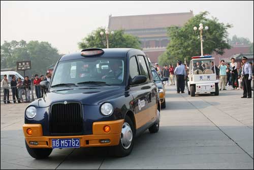 图一:北京街头的吉利tx4出租车
