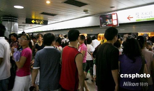 中国人口数量变化图_上海人口总数量