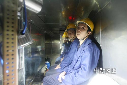 中国矿用救生舱研制成功 矿山遇险有安全岛