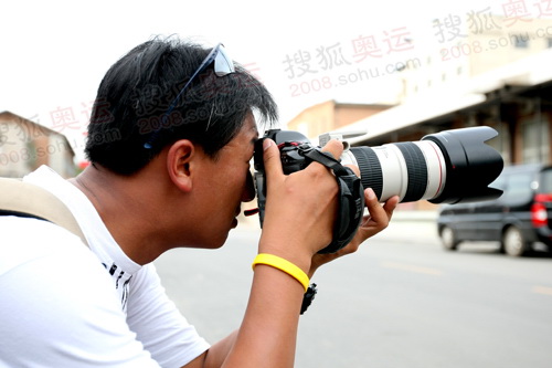 组图:探营798艺术区 北京奥运官网记者在现场