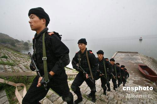 图:奥运期间武警执勤确保峡山水库安全