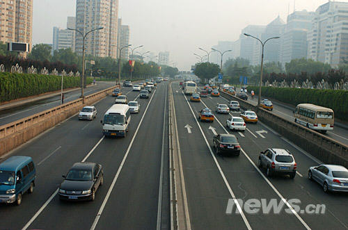 北京限行后东西二环路车流量仍大