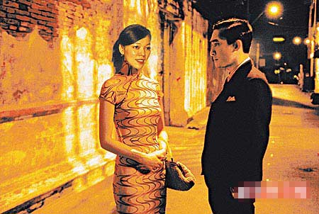 梁朝伟（右）7年前宣传《花样年华》时，曾与曾馨莹合作。设计图片
