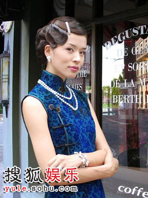 王海珍横垮时尚影坛 全新演绎"风月"女性经典