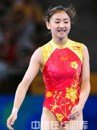 图文：奥运会蹦床女子个人赛 展露微笑