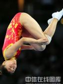 图文：奥运会蹦床女子个人赛 躯体翻转