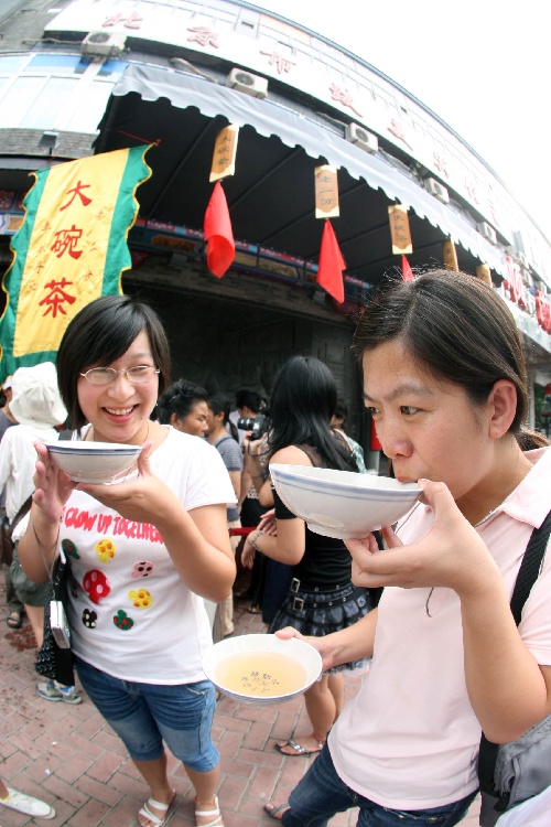 北京特色商业街区受中外游客追捧(组图)