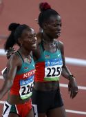 图文：女子800米肯尼亚选手夺金 开心的笑靥