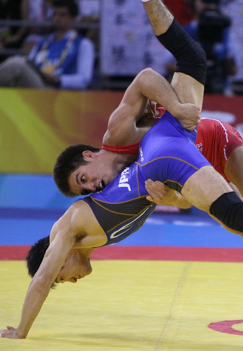 (北京奥运)(11)摔跤——男子自由式55公斤级:美国选手亨利·塞胡多
