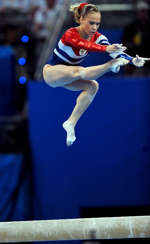 图文:奥运女子平衡木决赛赛况 俄罗斯克谢尼娅