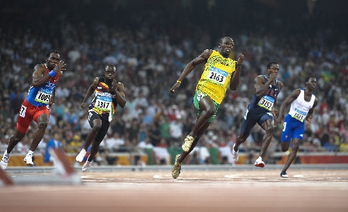 图文:博尔特获得男子200米金牌 打破世界纪录-搜狐2008奥运