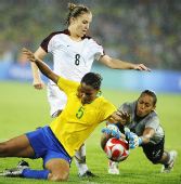图文：女足美国队夺冠 巴西队芭芭拉·巴尔博萨