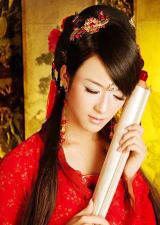 男扮女装又有新突破 性感古典装 搜狐女人