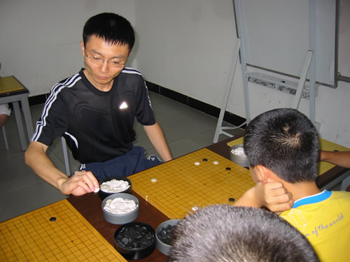 网球-赛车-棋牌-足彩 棋牌世界 围棋世界 开学典礼后道场总教练