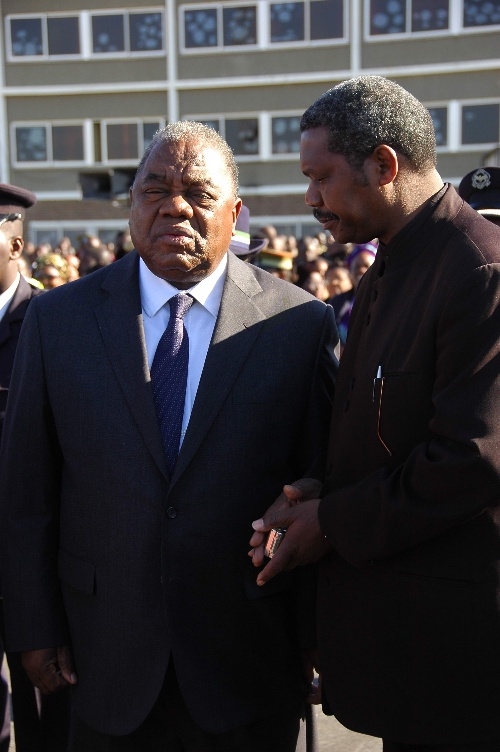 图:代总统班达当选赞比亚执政党总统候选人
