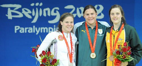 女子400米自由泳S9 纳塔莉破世界纪录夺冠(图