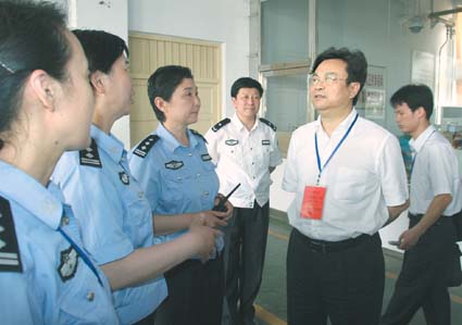 河南省司法厅在大学习大讨论中创新问题排查