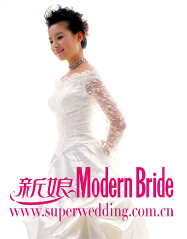 图：纯情新娘董洁的绝美婚纱造型—— 03