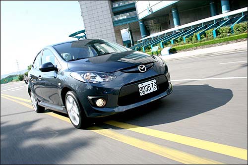 Mazda 2ĴƱӵ൱õ˶ԡ