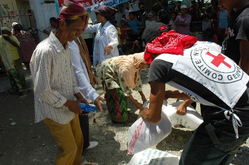 红十字国际委员会在菲展开大规模人道主义救援