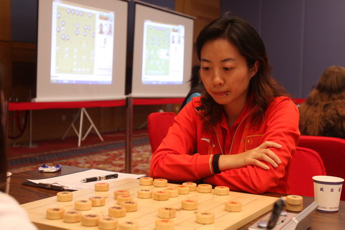 组图:智运会象棋女团第六轮 中澳全胜将争冠军