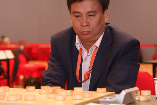 组图:智运会象棋男团第七轮 吕钦出战宝刀不老