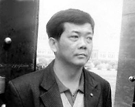 李武曾挥拳击打李基益头部