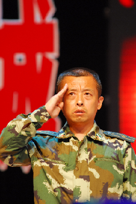 江西消防石凯:面对生命的呼唤(组图)