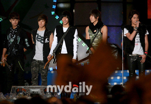 FT Island1