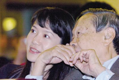 翁帆和杨振宁无性婚姻_杨振宁翁帆家人婚姻_翁帆 杨振宁