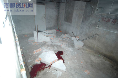 福州一中学浴室墙倒塌 造成一名初中生死亡(图