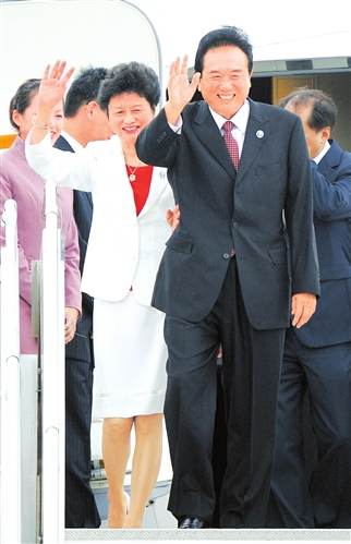 陈云林抵达台湾 60年来大陆访台最高官员(图)