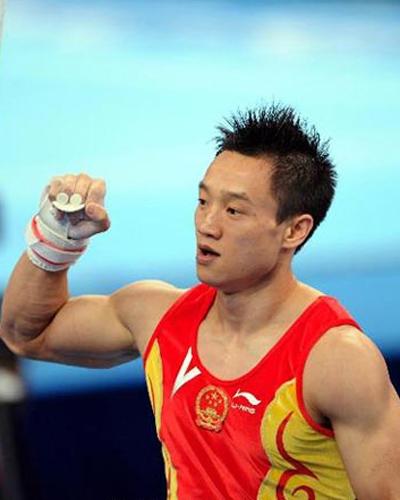 图文年度最佳男运动员奖候选人奥运冠军杨威