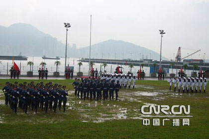 此次轮换为驻军进驻香港以来第十一次建制单位轮换行动,轮换部队包括