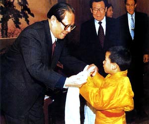 1995年11月29日 坚赞诺布被特批任十一世班禅