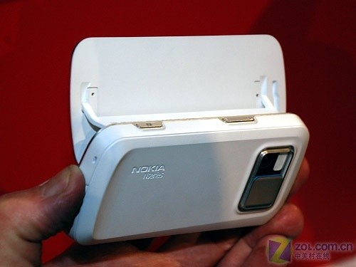 诺基亚N97真机图赏 