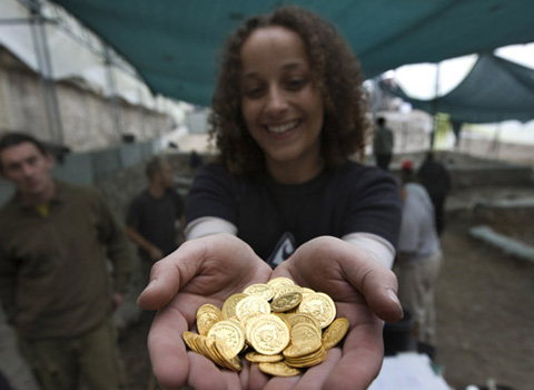 以色列出土200百多枚7世纪的金币 令人惊叹(图)