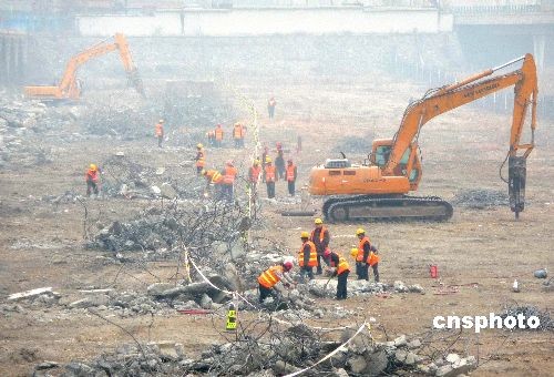 北京卢沟新桥拆除工作全面展开(图)