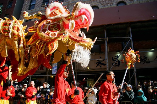 图文:美国纽约唐人街华人举行新春大游行