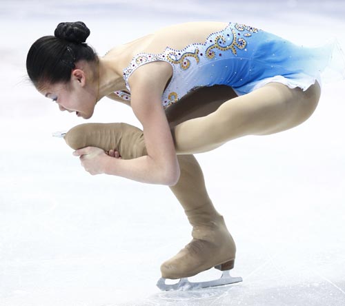 组图:金妍儿浅田流露成熟美 张圆圆显清纯秀丽