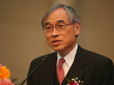 刘遵义 全国政协委员、香港中文大学校长 
