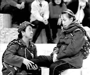 1990年春晚黄宏表演小品《超生游击队》资料图片