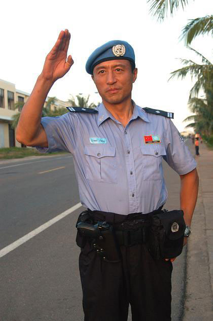 《中国维和警察》主角王洛勇饰演冯力伟