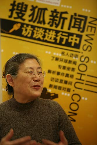 安家瑤委員說中國控煙形勢不容樂觀，建議中國控煙由衛生部牽頭主抓。