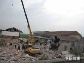 沪宁城际铁路工房坍塌事故疑为爆炸引起(图)